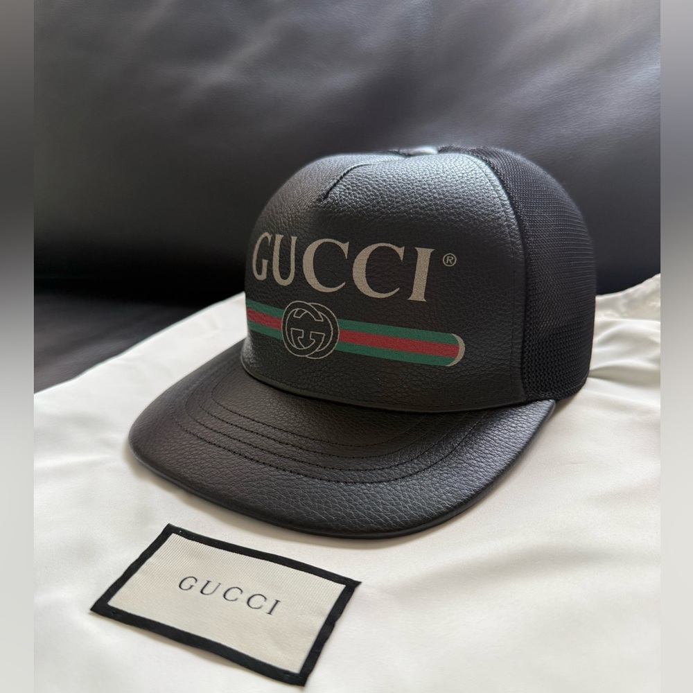 Gucci leather and mess baseball cap. Size 56/XS